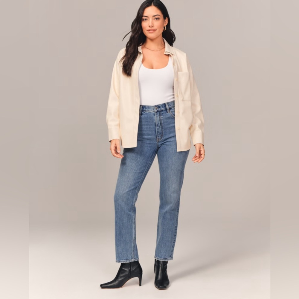 Abercrombie Ultra High Rise Ankle Straight Curve Love Jeans - Size 26/2 Long